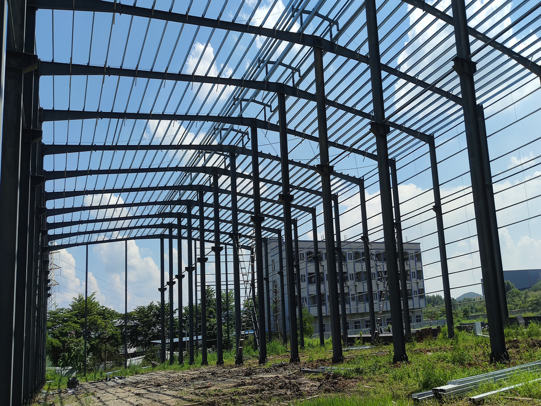 Oficina da construção de aço Q235 com projeto eficiente flexível da disposição e da energia