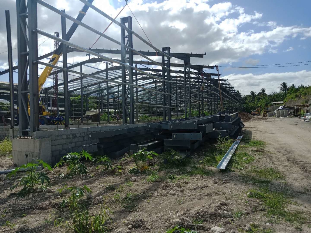 Armazém com estrutura de aço Q345 otimizada para espaço, isolamento EPS para capacidade de armazenamento ideal