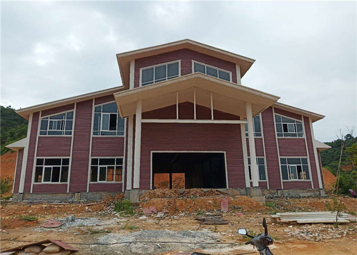 As casas de armação de aço personalizadas da luz do tamanho preencheram o concreto para a parede